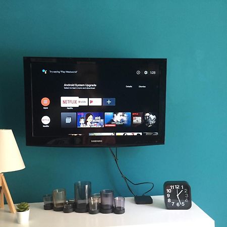 Colourful Apt,Airport Line,6 Min Metro,300 Mbps! Daire Atina Dış mekan fotoğraf